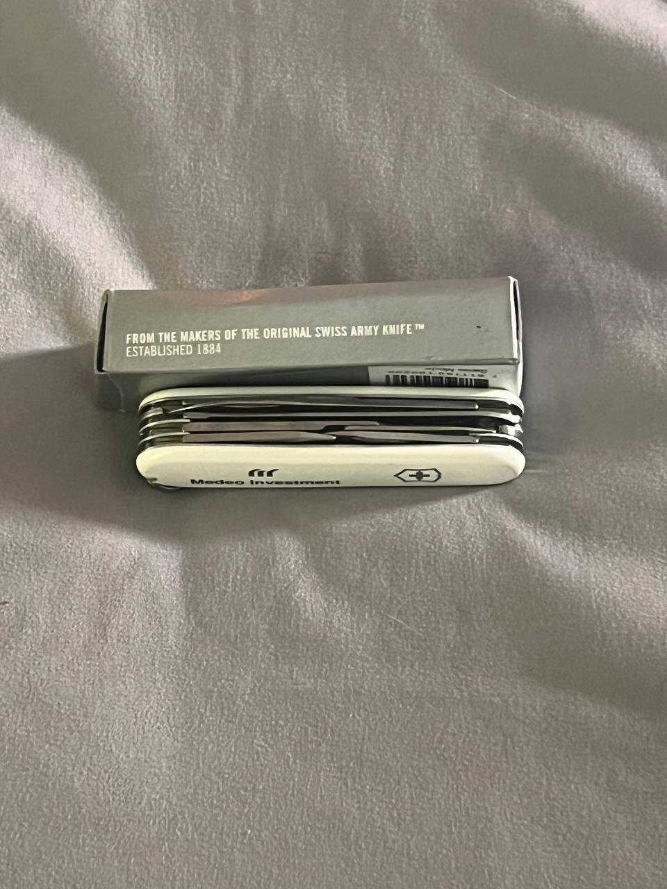 Victorinox knife, original from Switzerland - 2,000 baht (2 из 4)