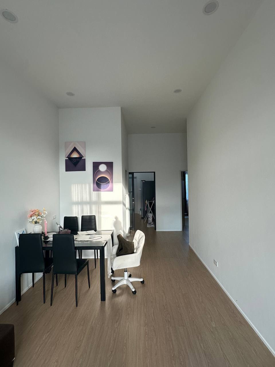 Room in a house, next to Robinson Thalang, new furniture - 10,000 baht/month (8 จาก 8)