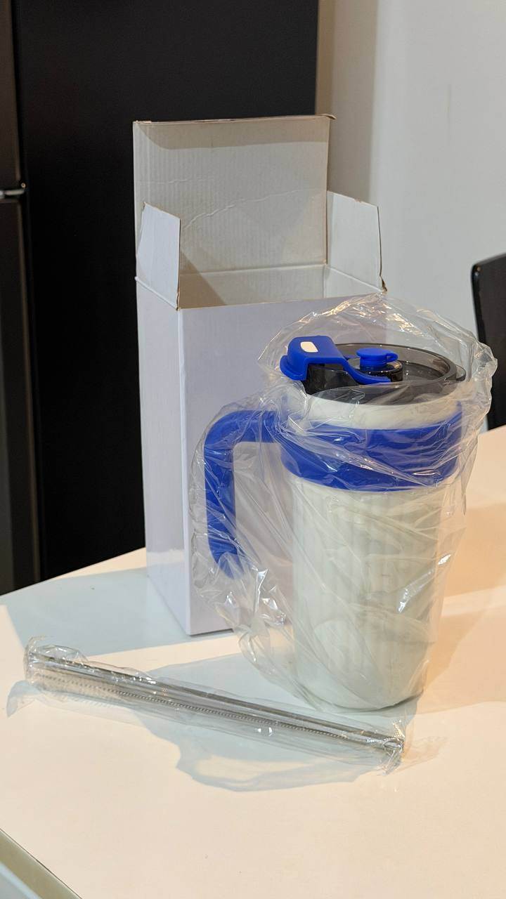 New Double A thermal glass with straw - 100 baht (5 of 5)