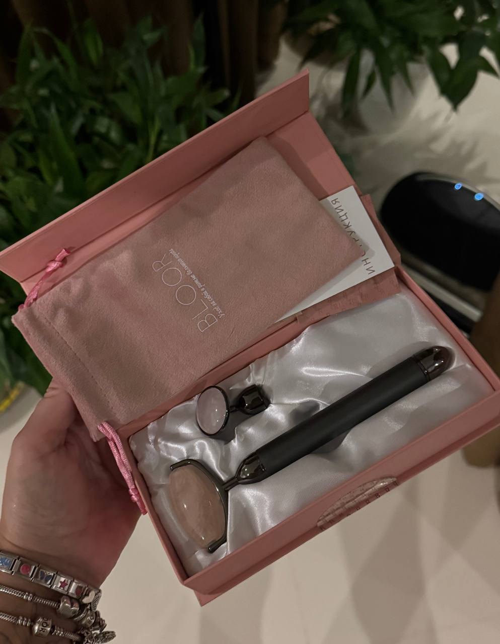 นวดหน้าหินโรสควอตซ์ ใหม่ - 700 บาท (2 из 2)