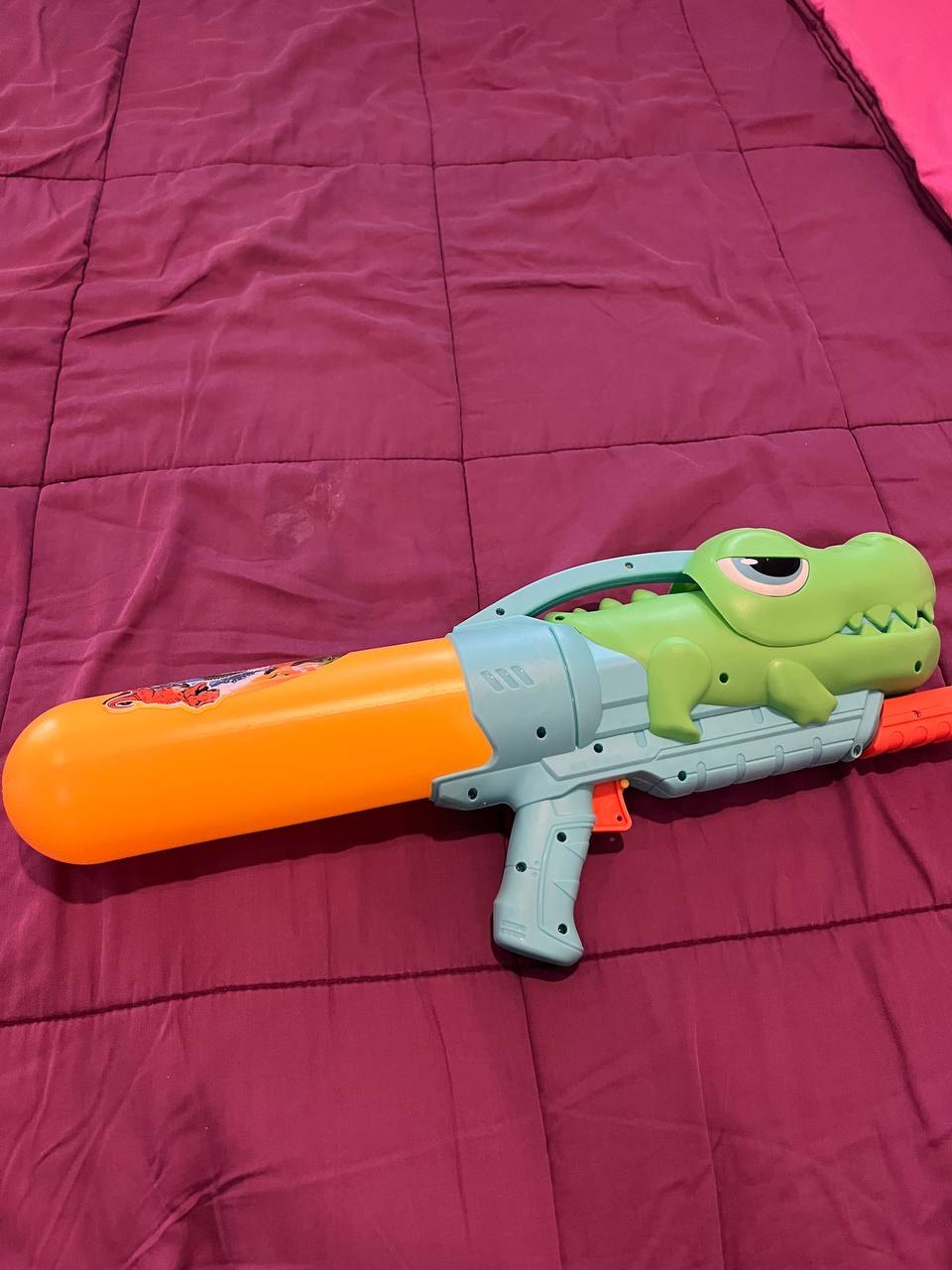 Stage 1 tennis balls and water pistol, new - 100 baht each (3 of 3)