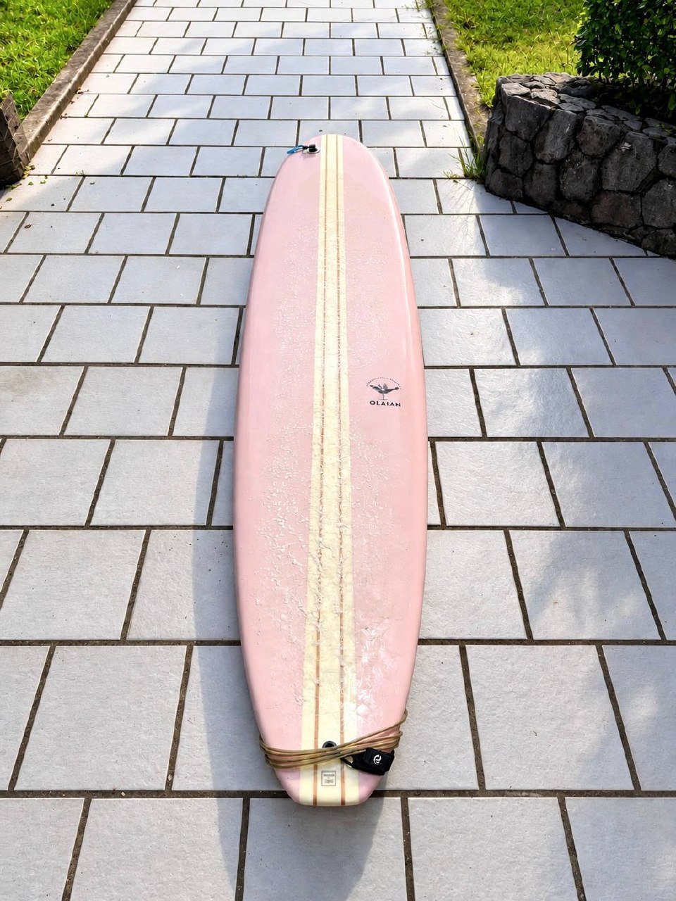 Longboard pink 9'4", 74 l, almost new - 7,500 baht (3 of 4)