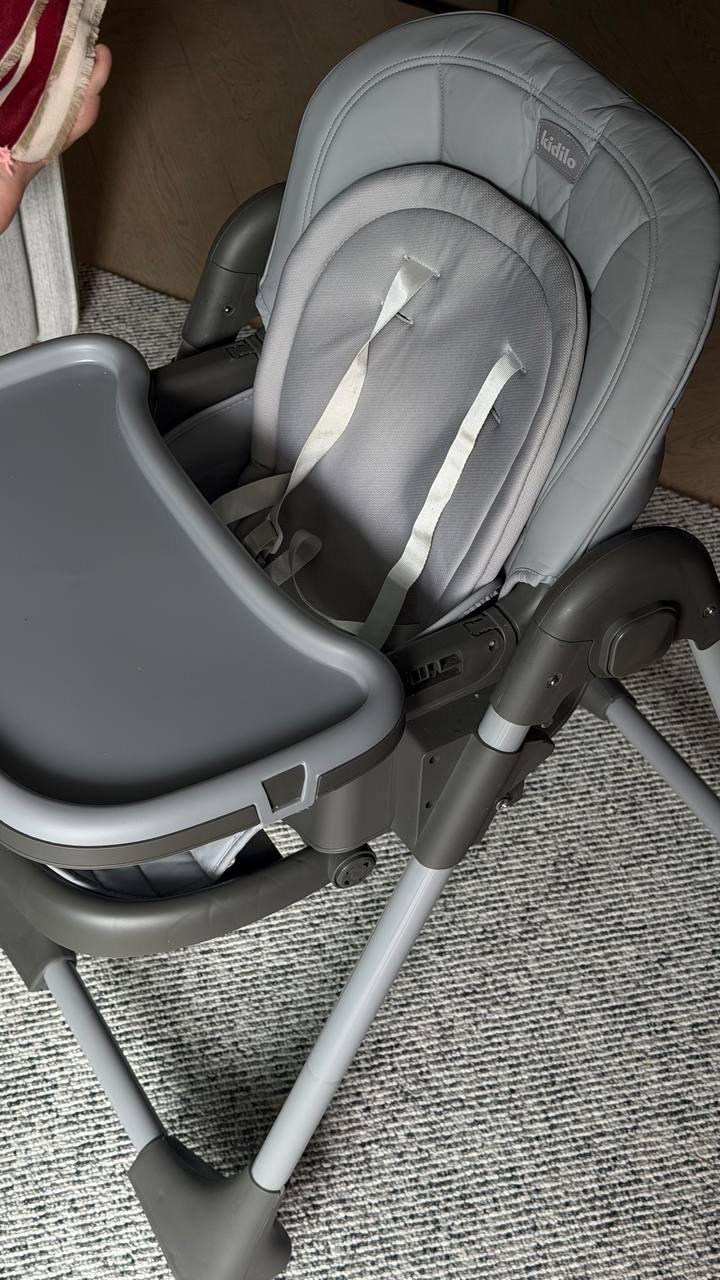 Baby high chair, 4 positions, on wheels - 1,500 baht (3 of 3)