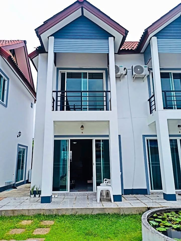 1 bed 2 bath house - Rawai, Sai Yuan, 15,000 THB/month