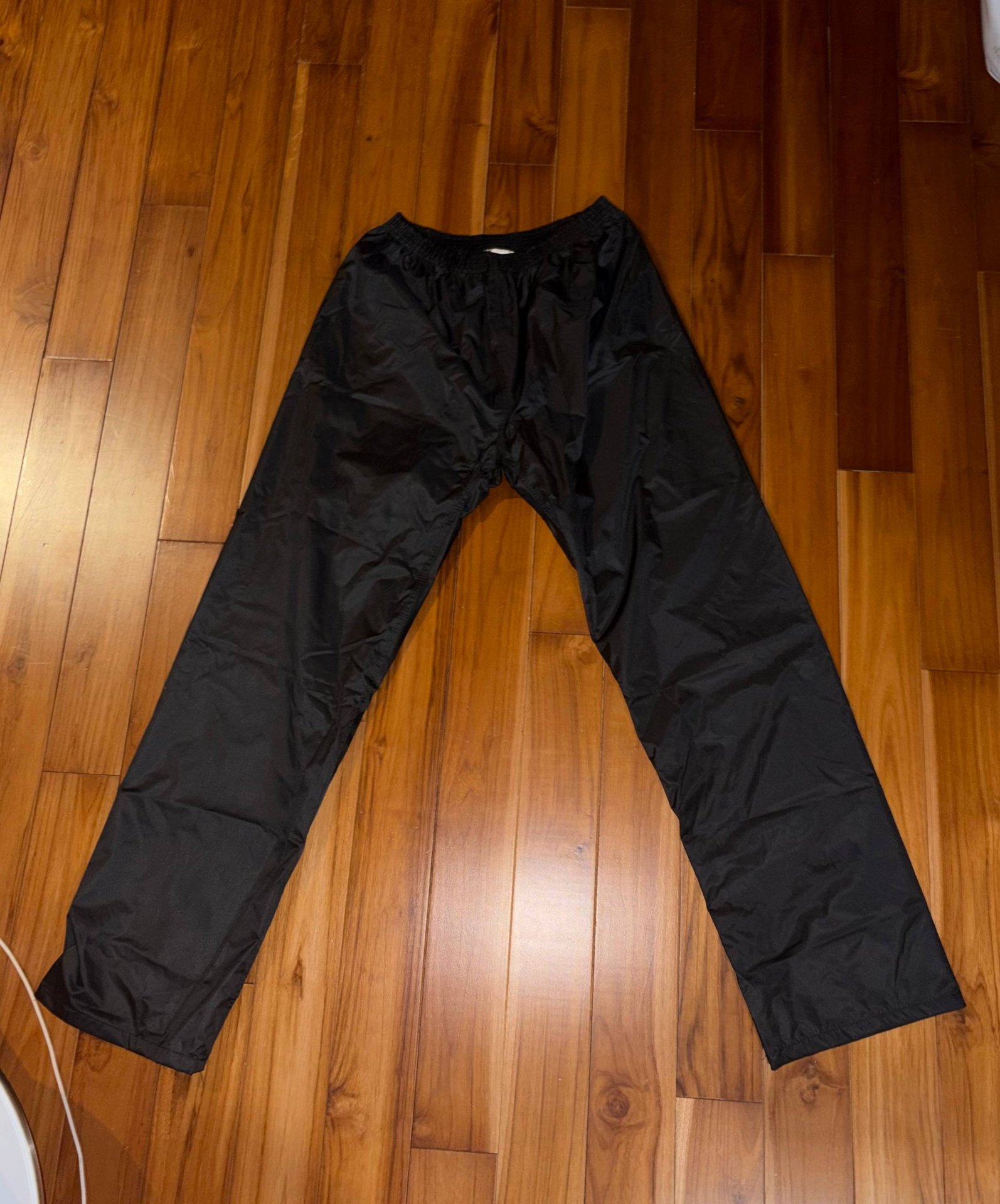 New rain suit for bikers, thick, lock and clips - 800 baht (2 of 2)