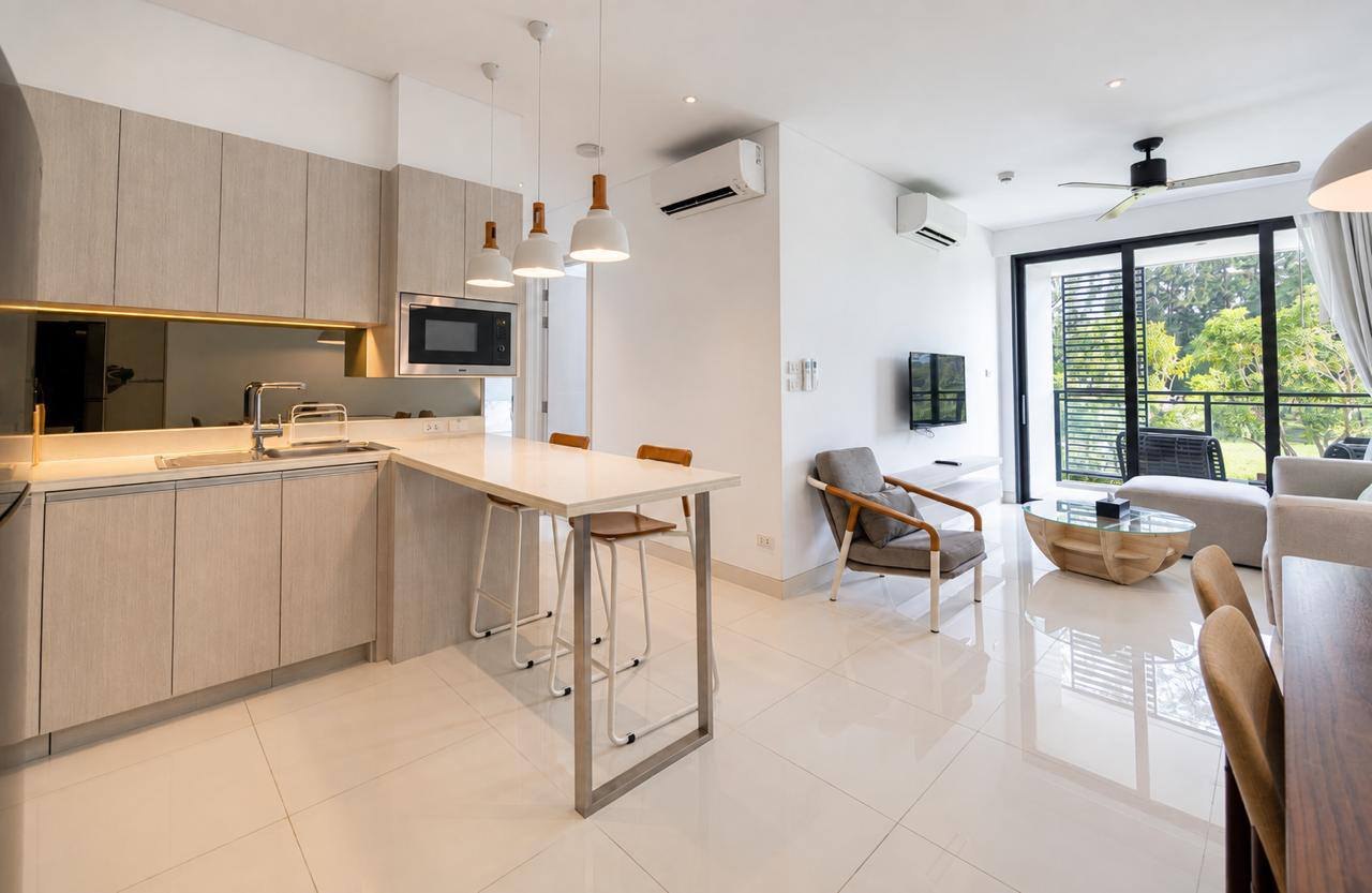 2 bedroom apartment in Cassia Laguna, Bang Tao - 76 m², lake view, 65,000 baht/month (2 of 10)