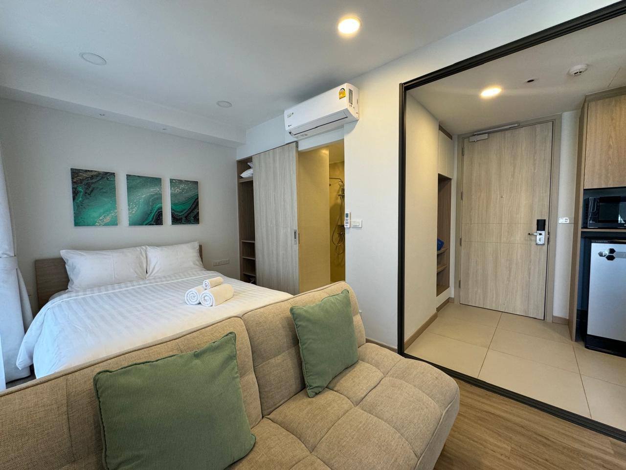 Studio in Sky Park Aurora, 30 sq.m., annual contract - 30,000 baht/month (2 of 6)